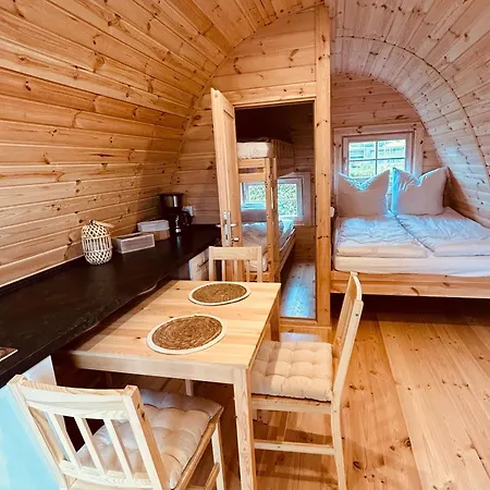 בית נופש Pod 86 *